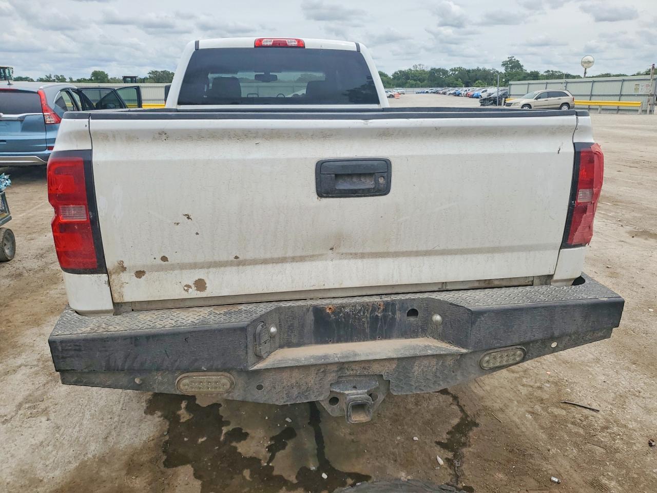 2019 Chevrolet Silverado C2500 Heavy Duty - Image 6