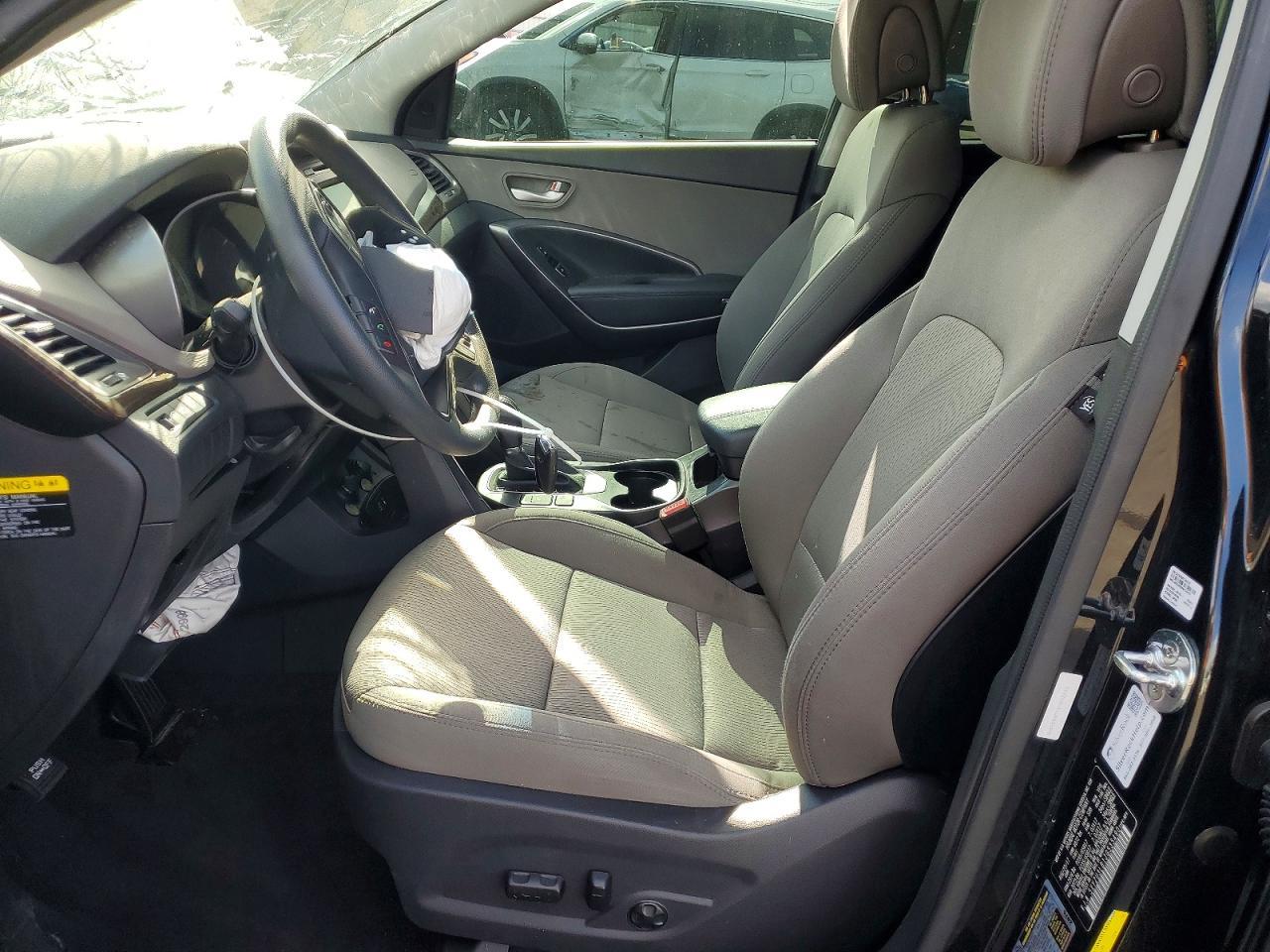 2018 Hyundai Santa Fe - Image 7