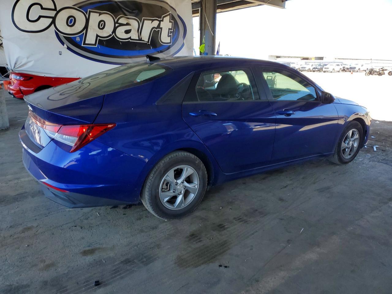 2022 Hyundai Elantra Se - Фото 3