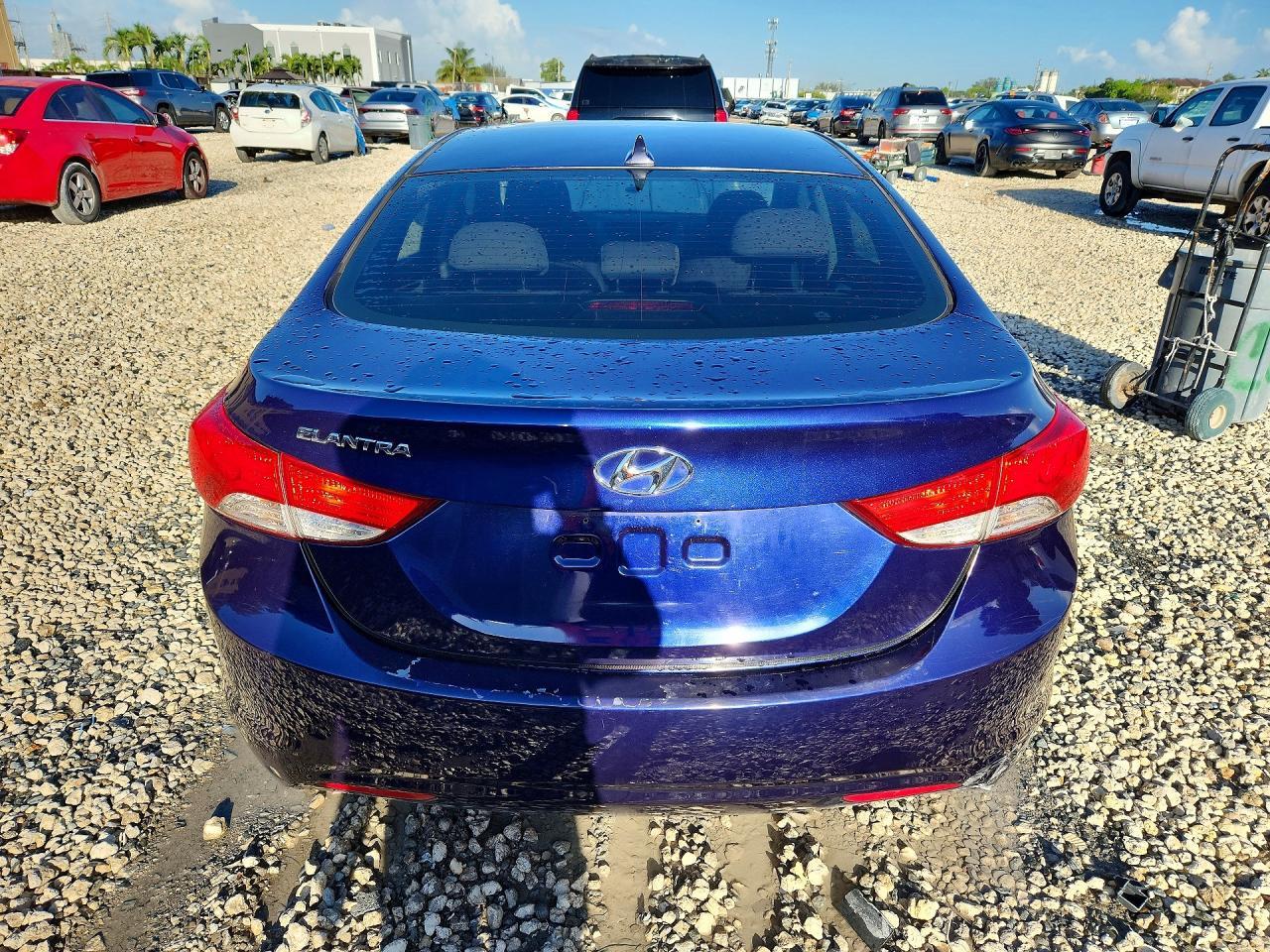 2013 Hyundai Elantra Gls - Фото 6