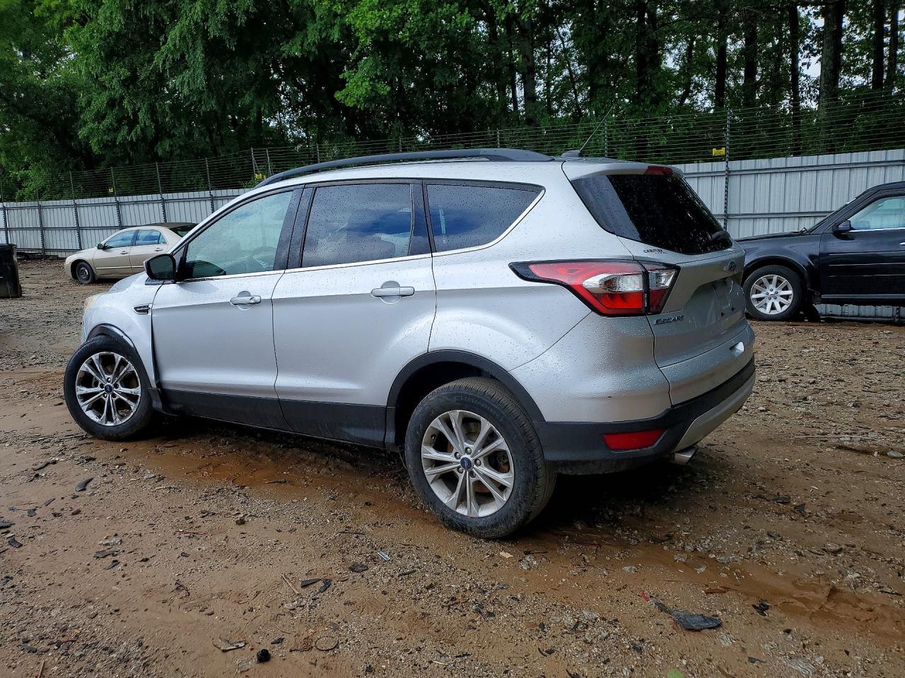 2018 Ford Escape Se - Фото 2