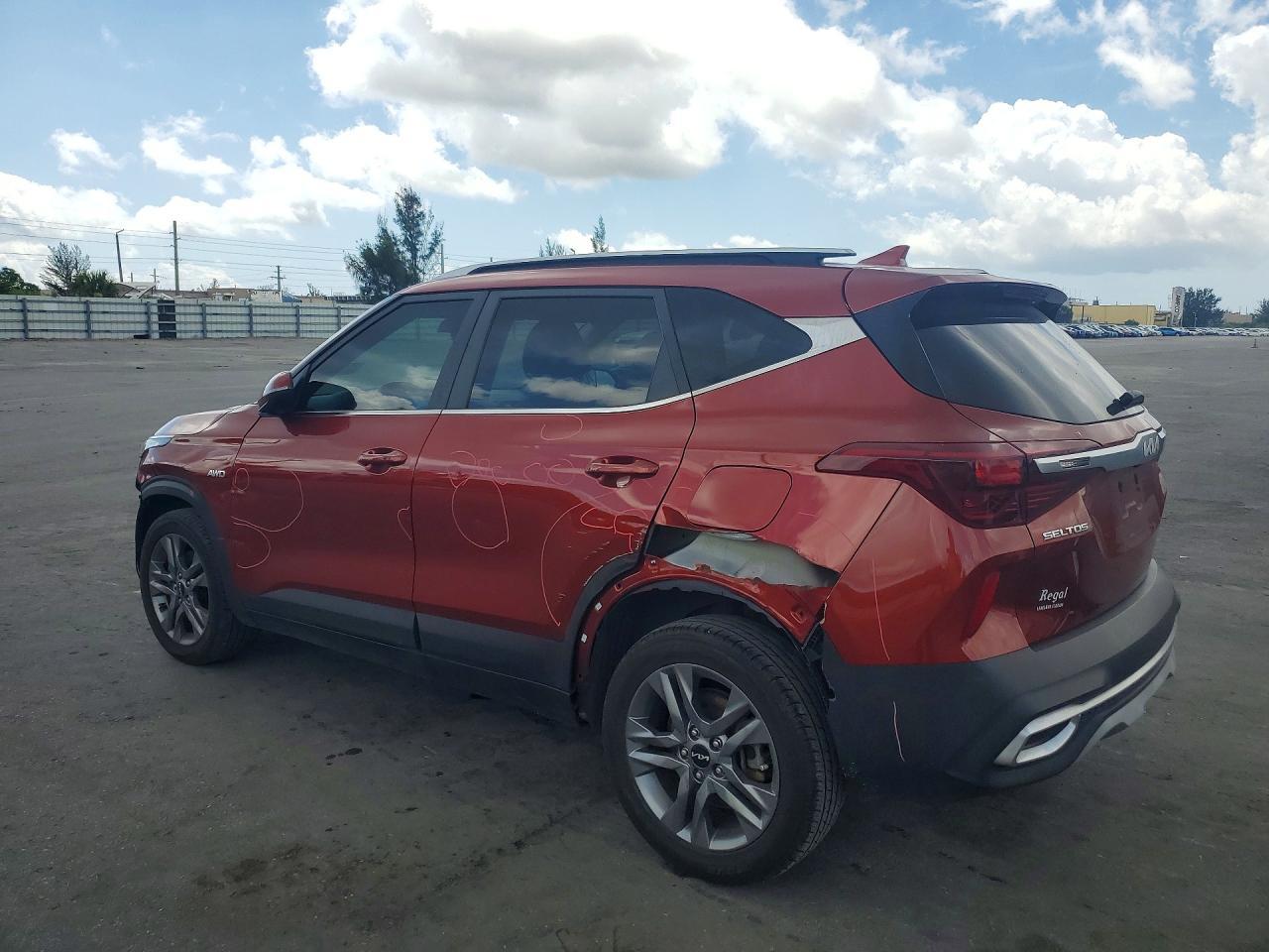 2023 Kia Seltos S - Image 2