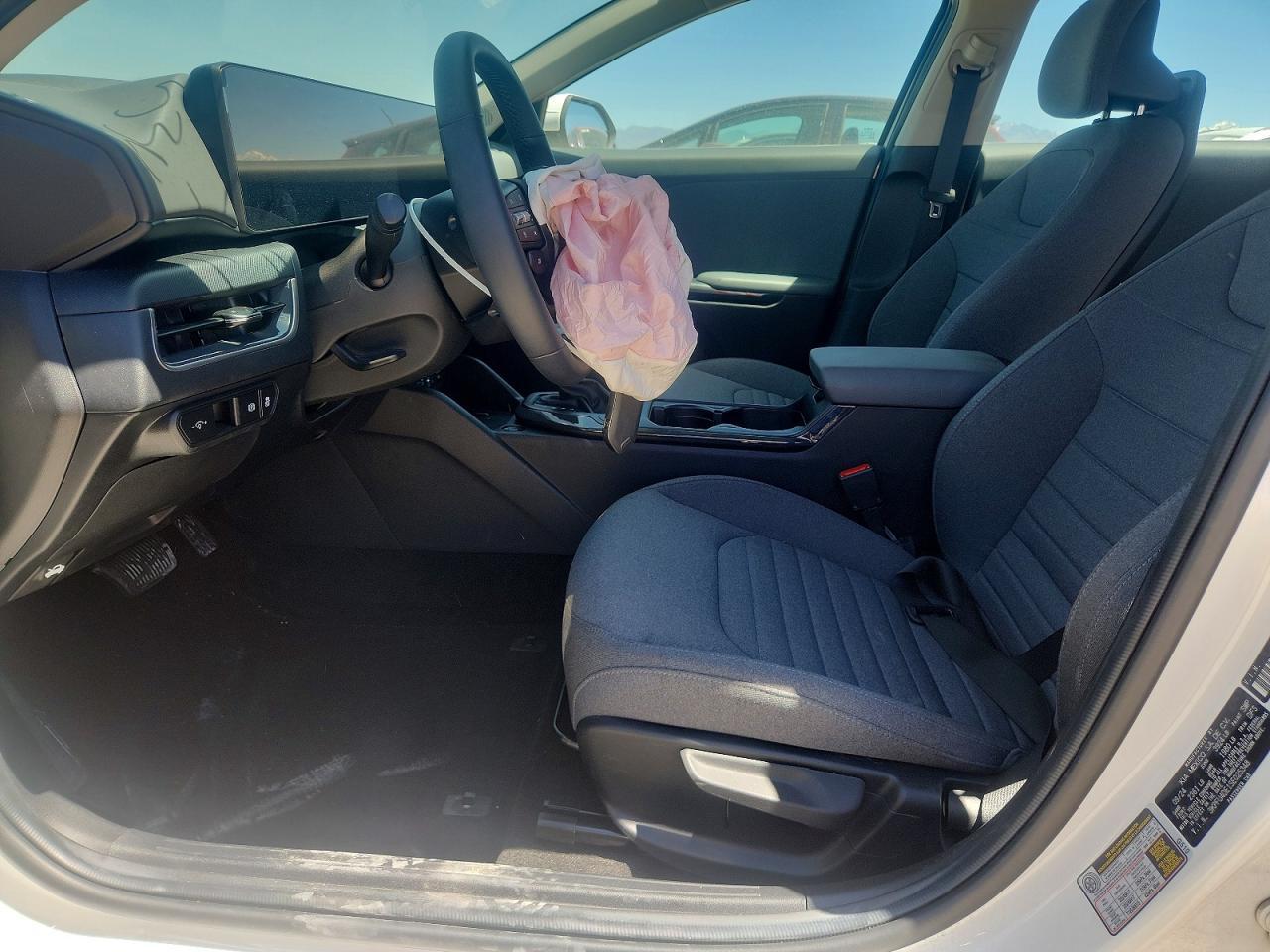 2025 Kia K4 Ex - Фото 7