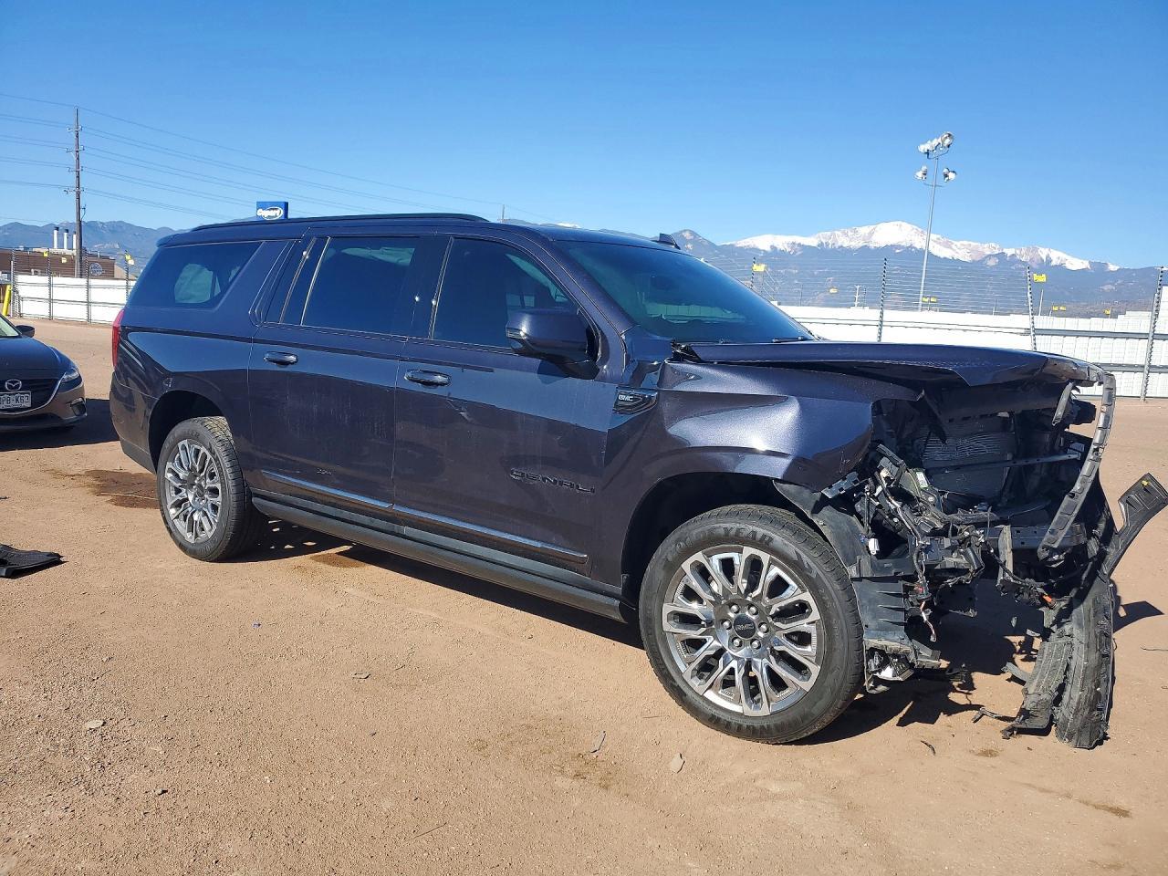 2023 GMC Yukon Xl Denali Ultimate - Фото 4