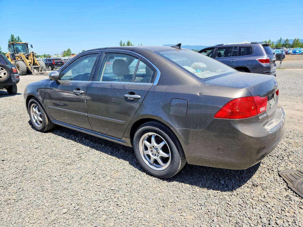 2010 Kia Optima Lx - Фото 2