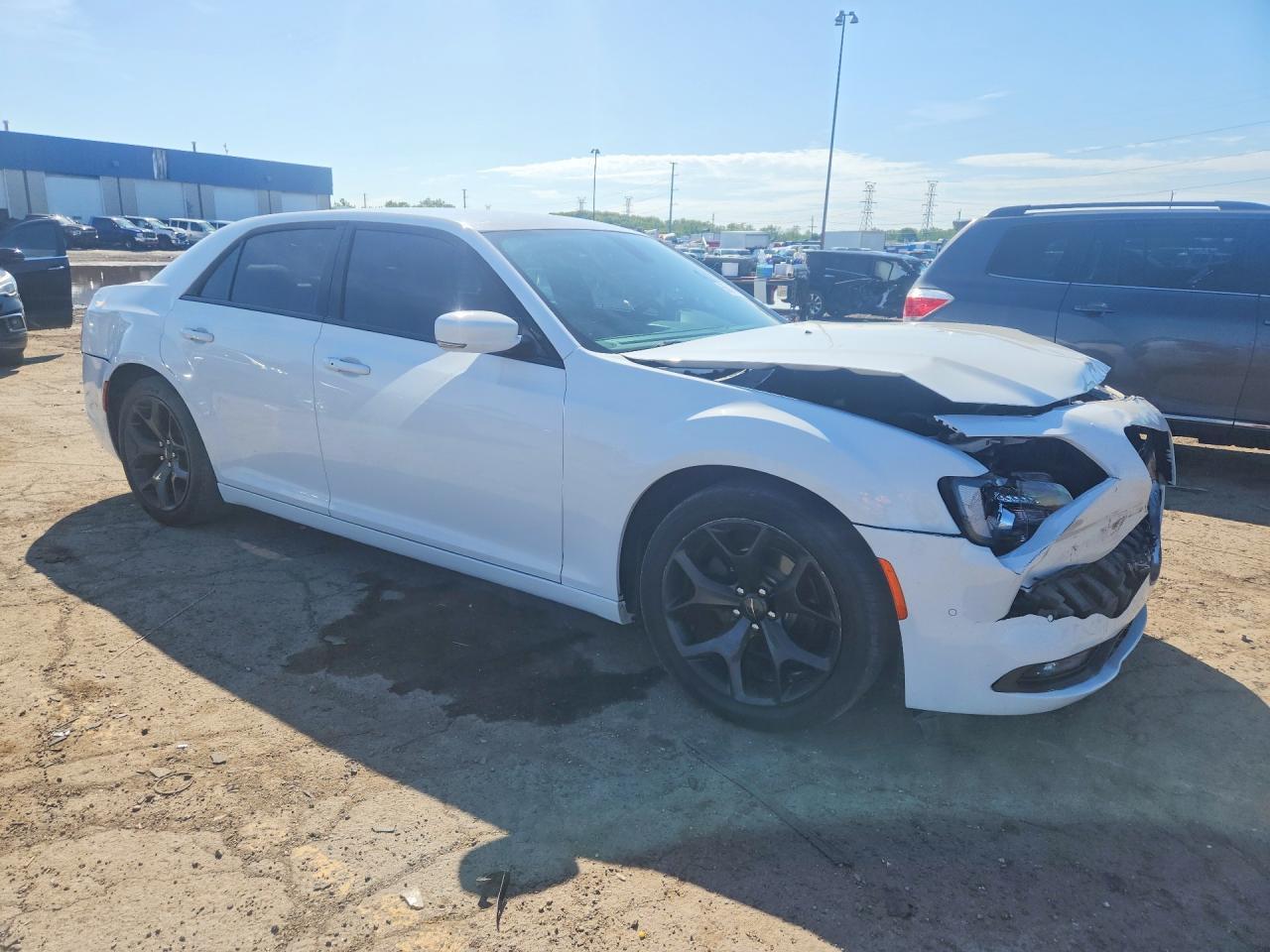 2021 Chrysler 300 S - Фото 4