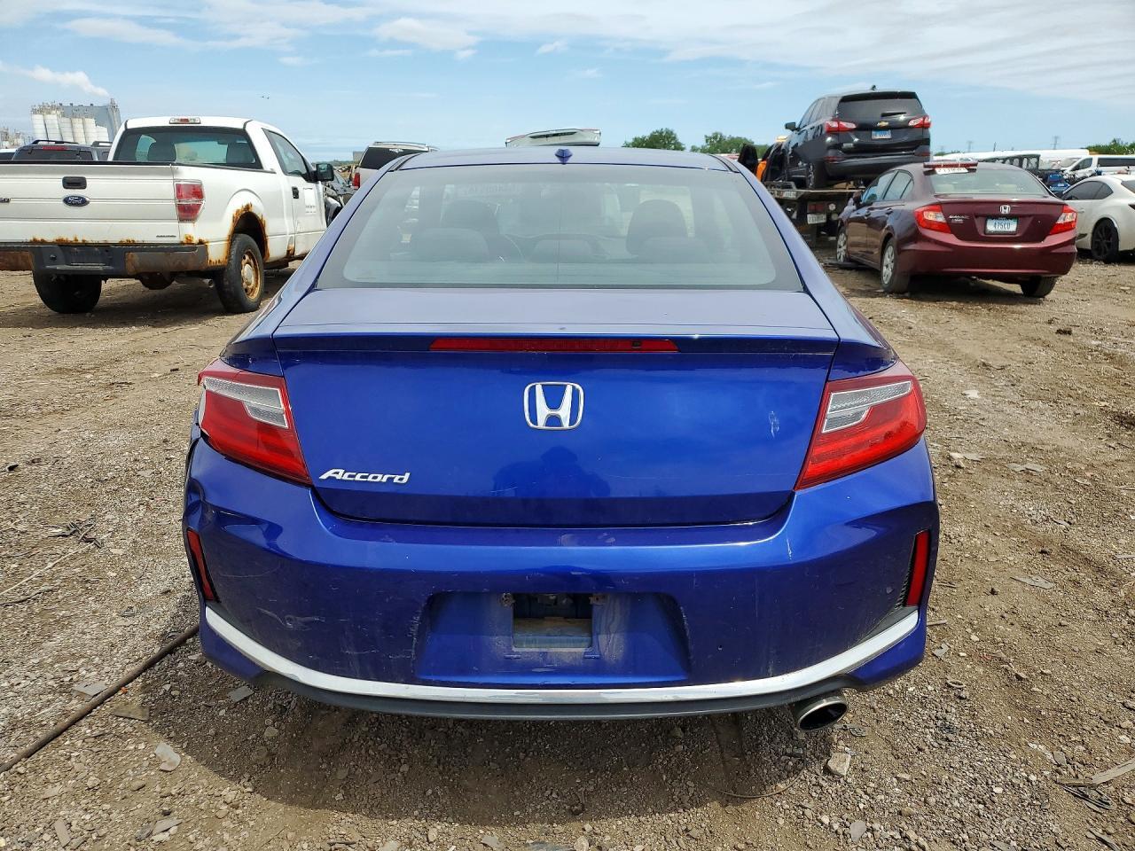 2017 Honda Accord Ex - Image 6
