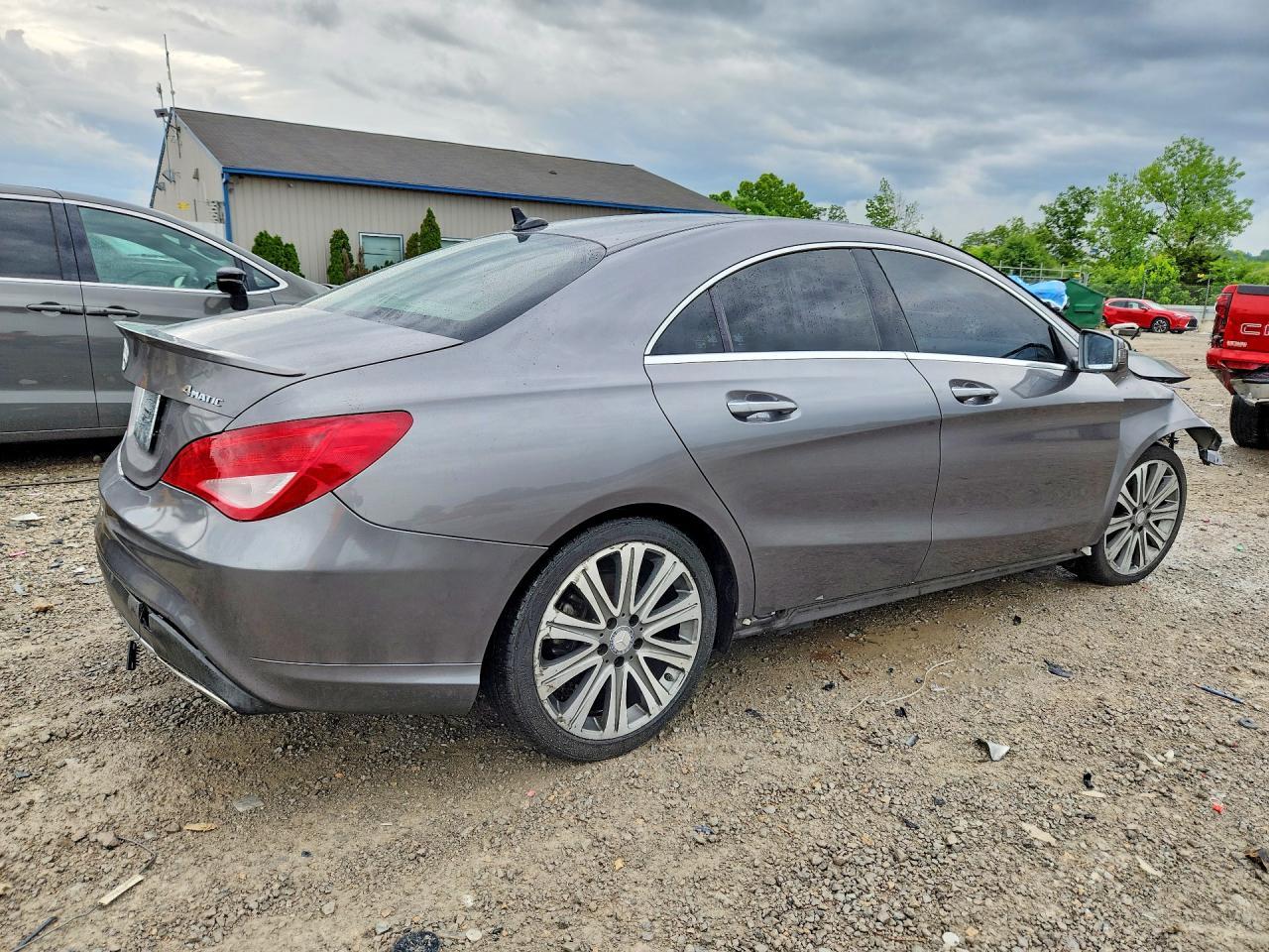 2017 Mercedes-Benz Cla 250 4Matic - Фото 3