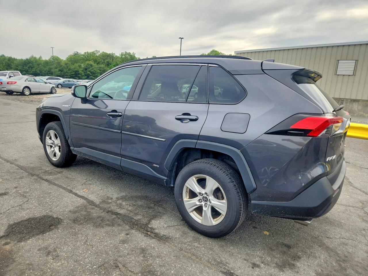 2021 Toyota Rav4 Le - Image 2