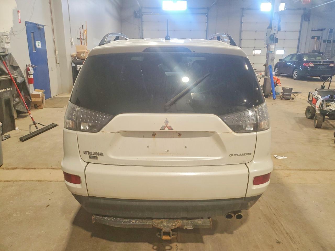 2011 Mitsubishi Outlander Se - Фото 6