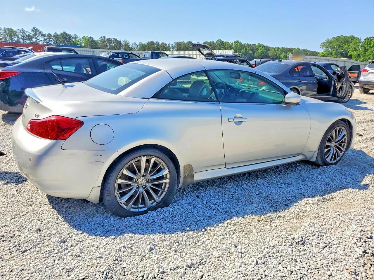 2012 Infiniti G37 Convertible Base - Фото 3