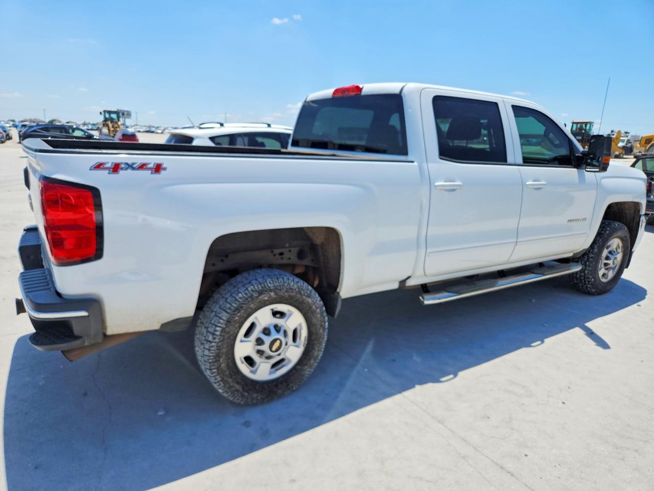 2016 Chevrolet Silverado K2500 Heavy Duty Lt - Image 3