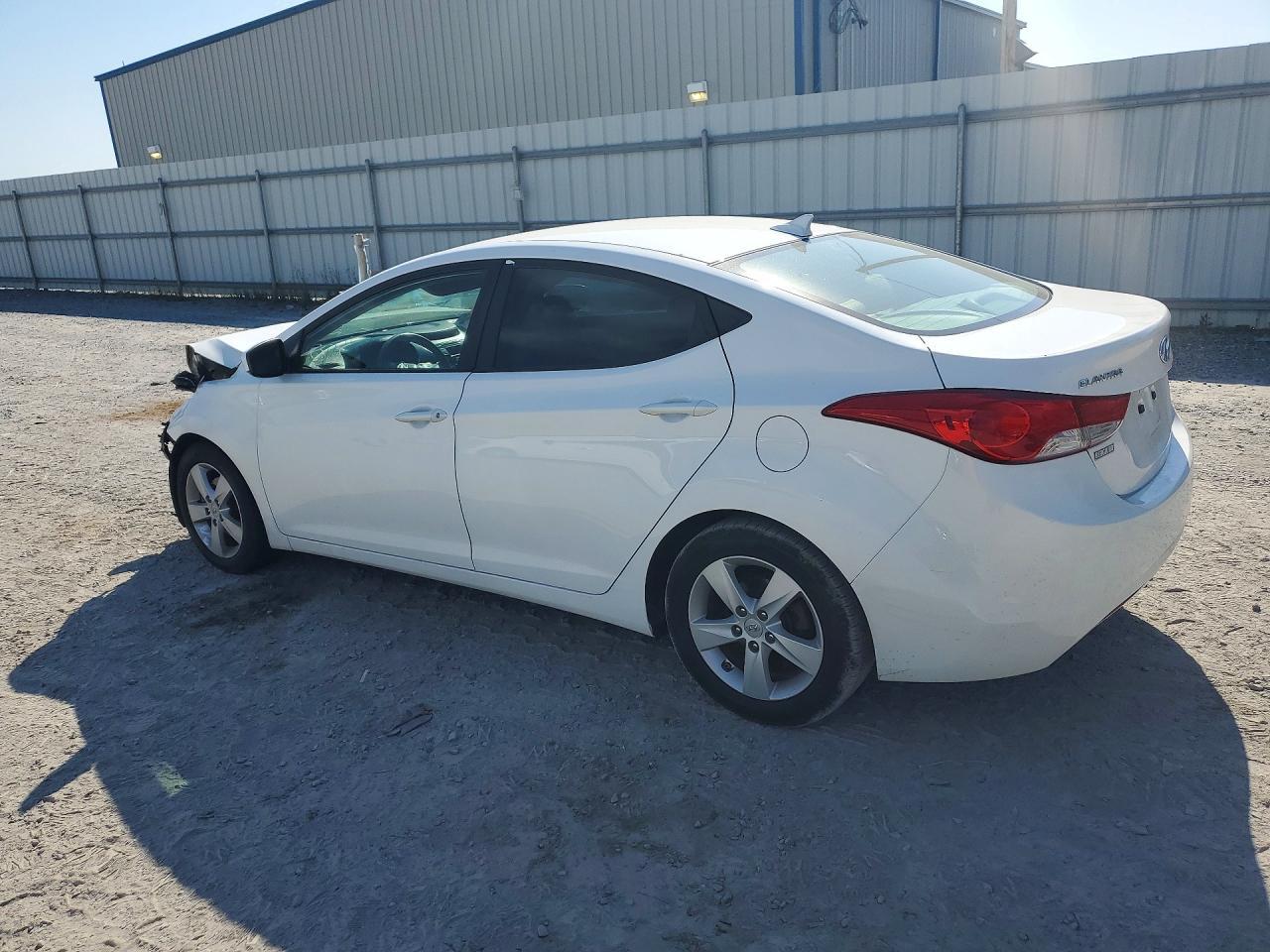 2013 Hyundai Elantra Gls - Фото 2