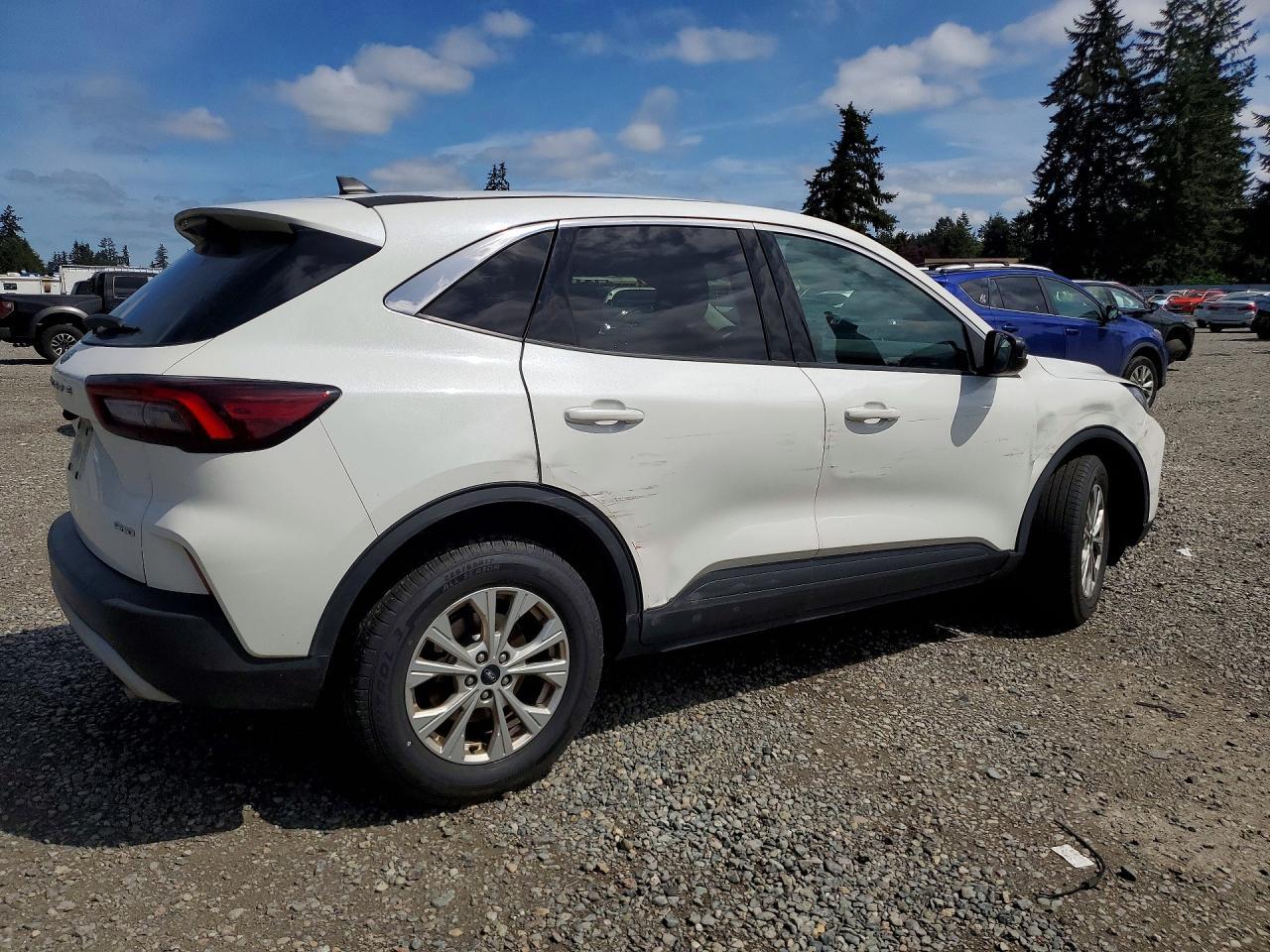 2023 Ford Escape Active - Фото 3