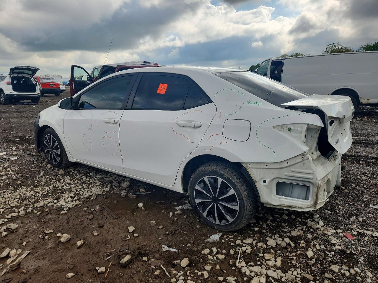 2014 Toyota Corolla Le - Image 2