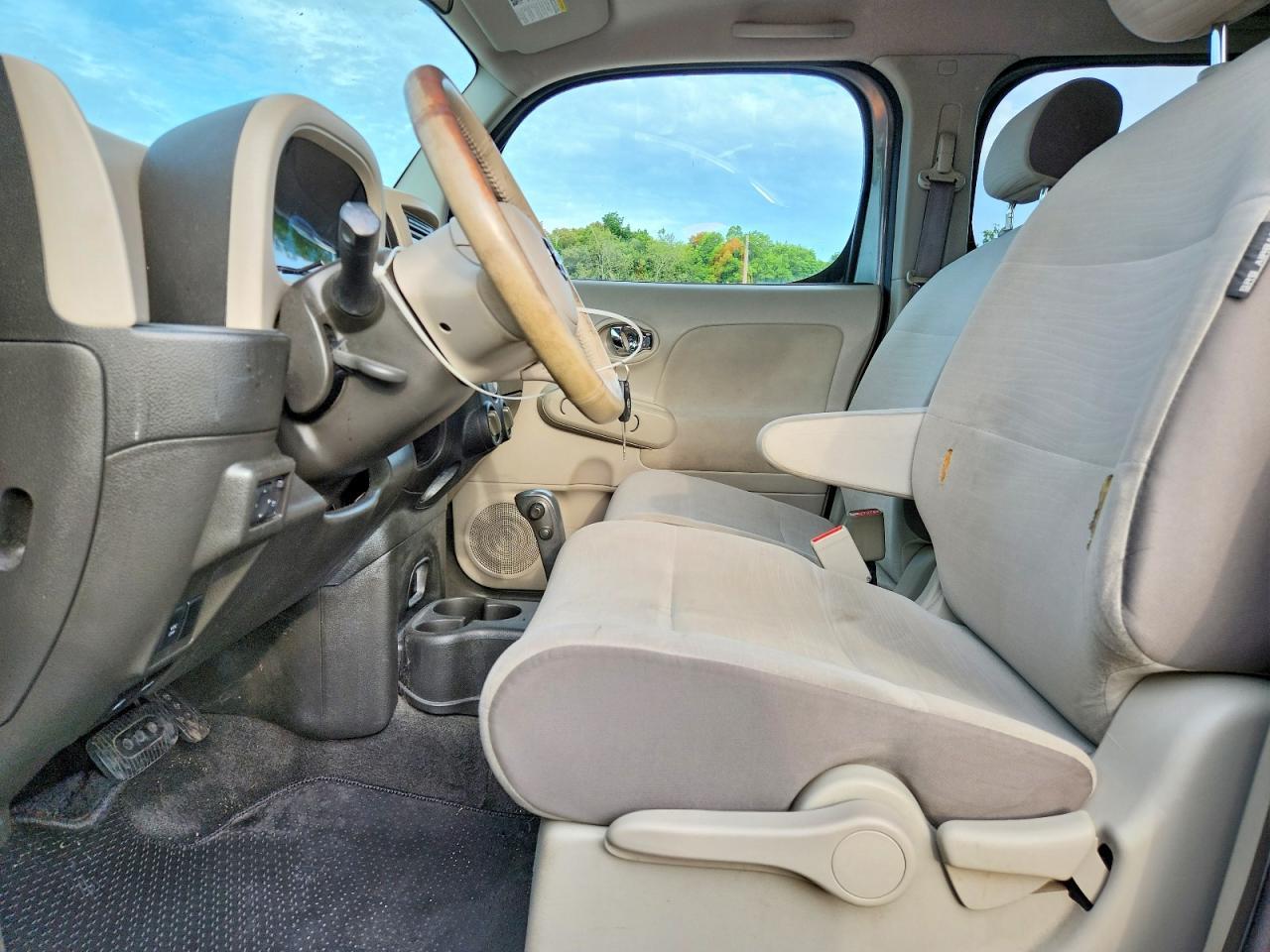 2010 Nissan Cube - Image 7