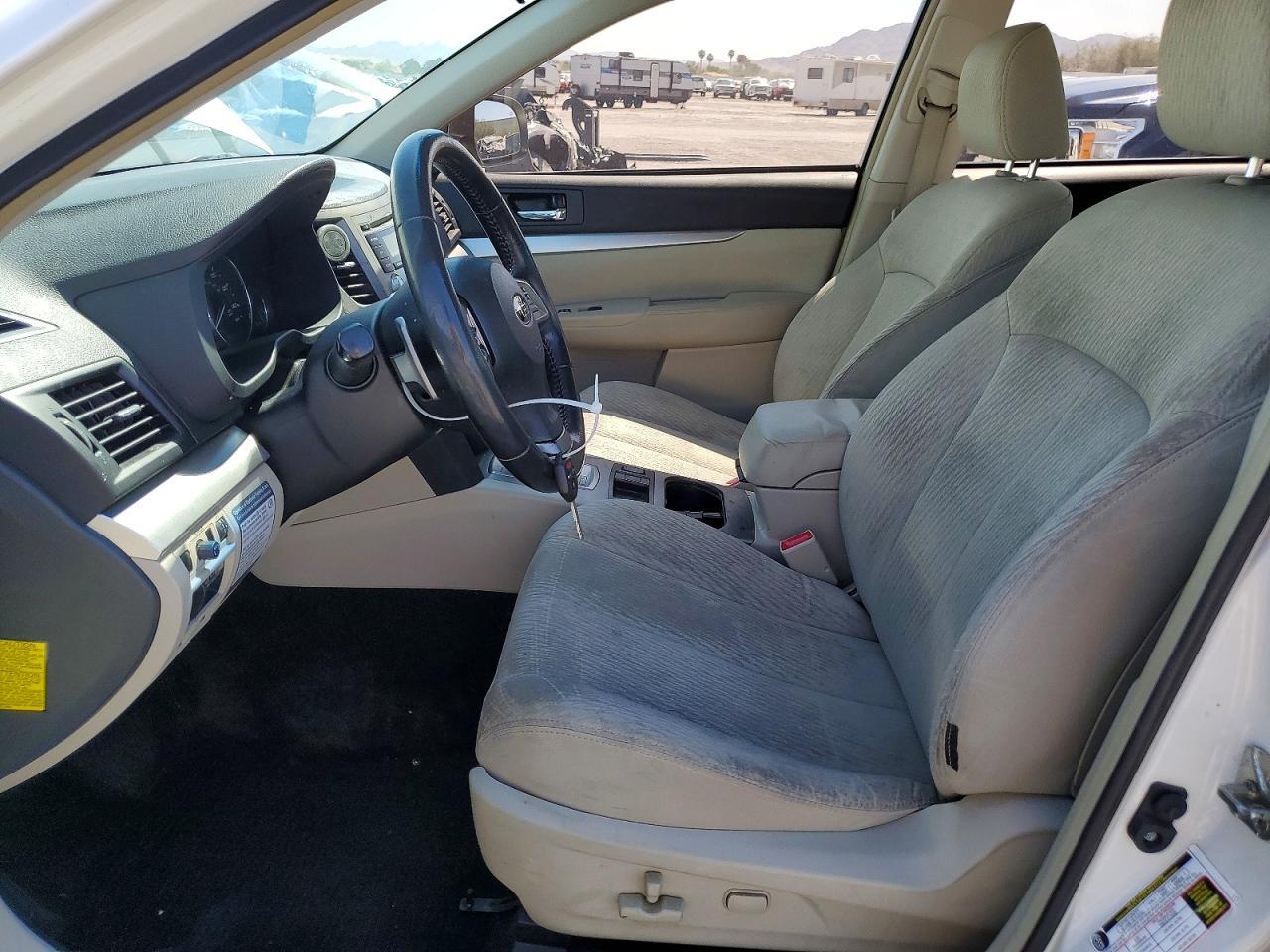 2012 Subaru Legacy 2.5I Premium - Image 7