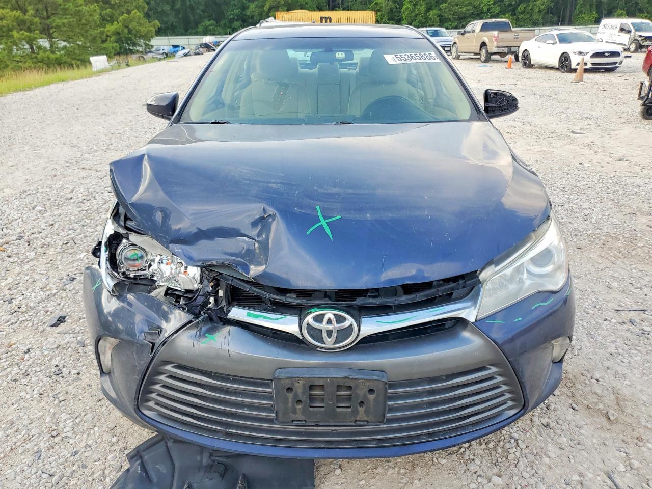 2015 Toyota Camry Le - Image 5