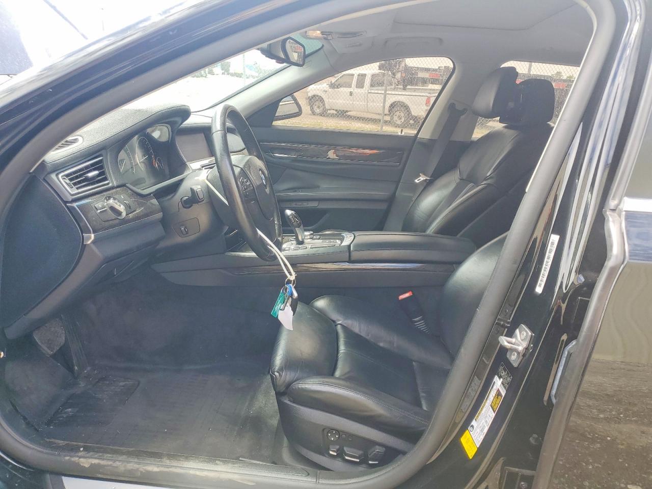 2011 BMW 750 Li - Фото 7