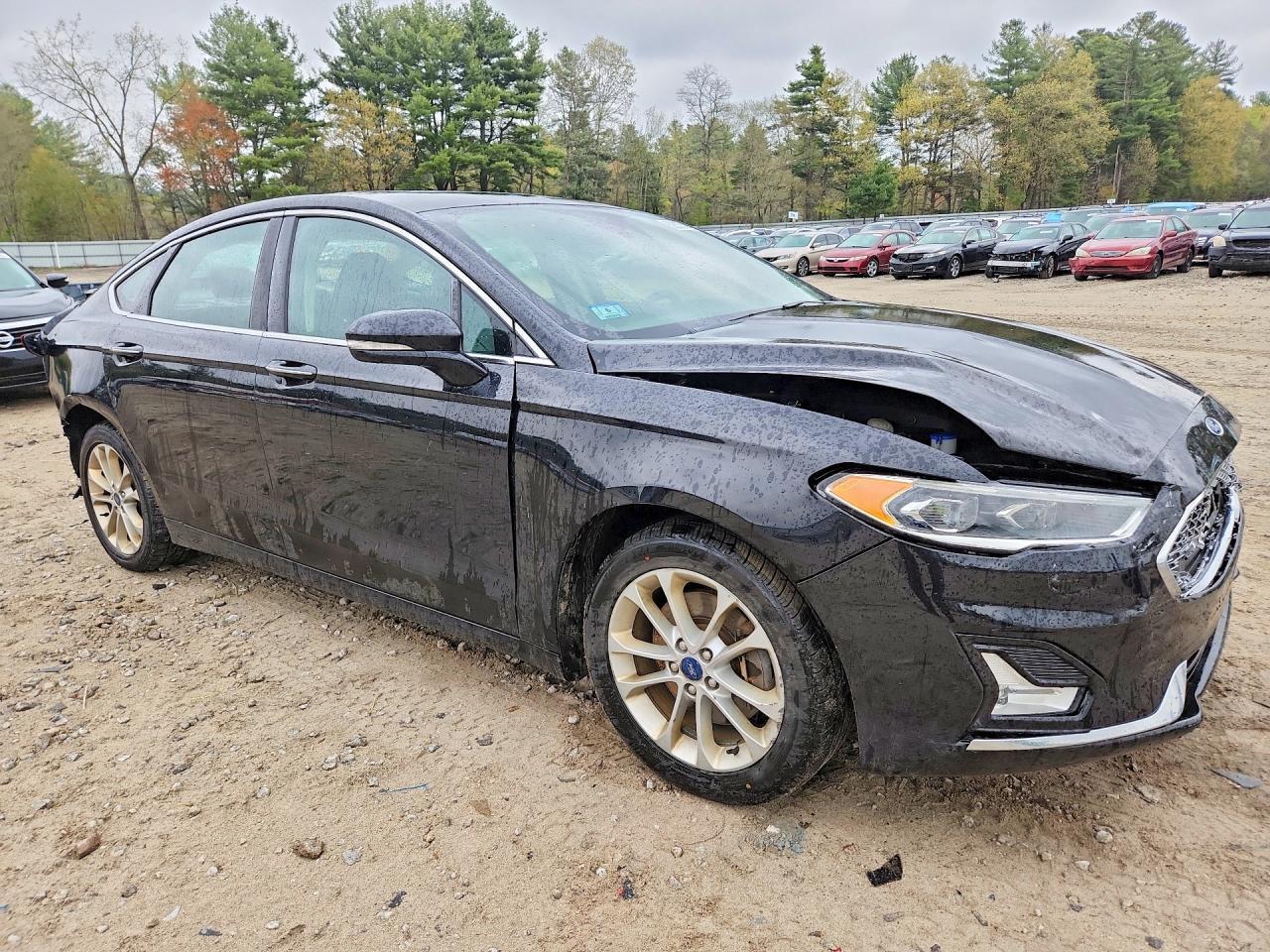 2020 Ford Fusion Titanium - Фото 4
