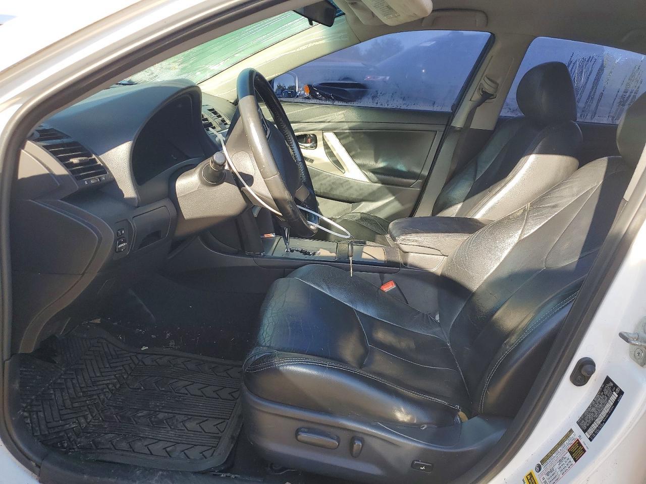2009 Toyota Camry Se - Image 7