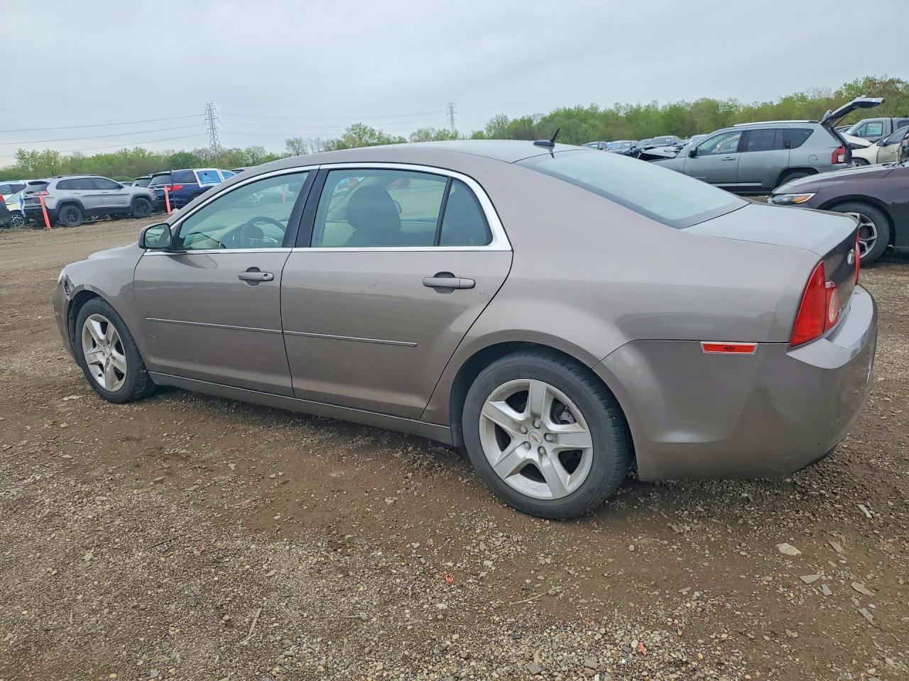 2011 Chevrolet Malibu Ls - Image 2