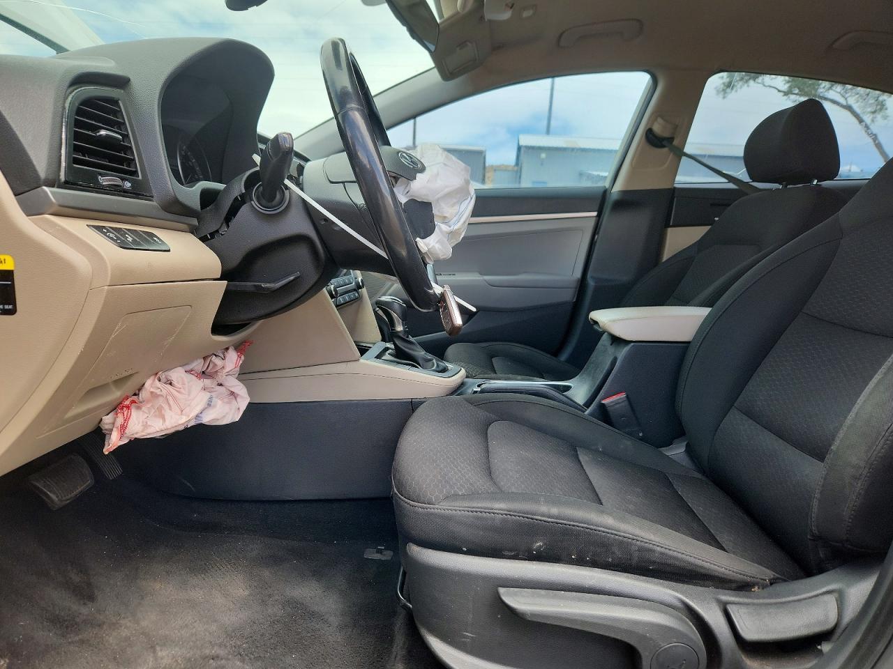 2017 Hyundai Elantra Se - Image 7