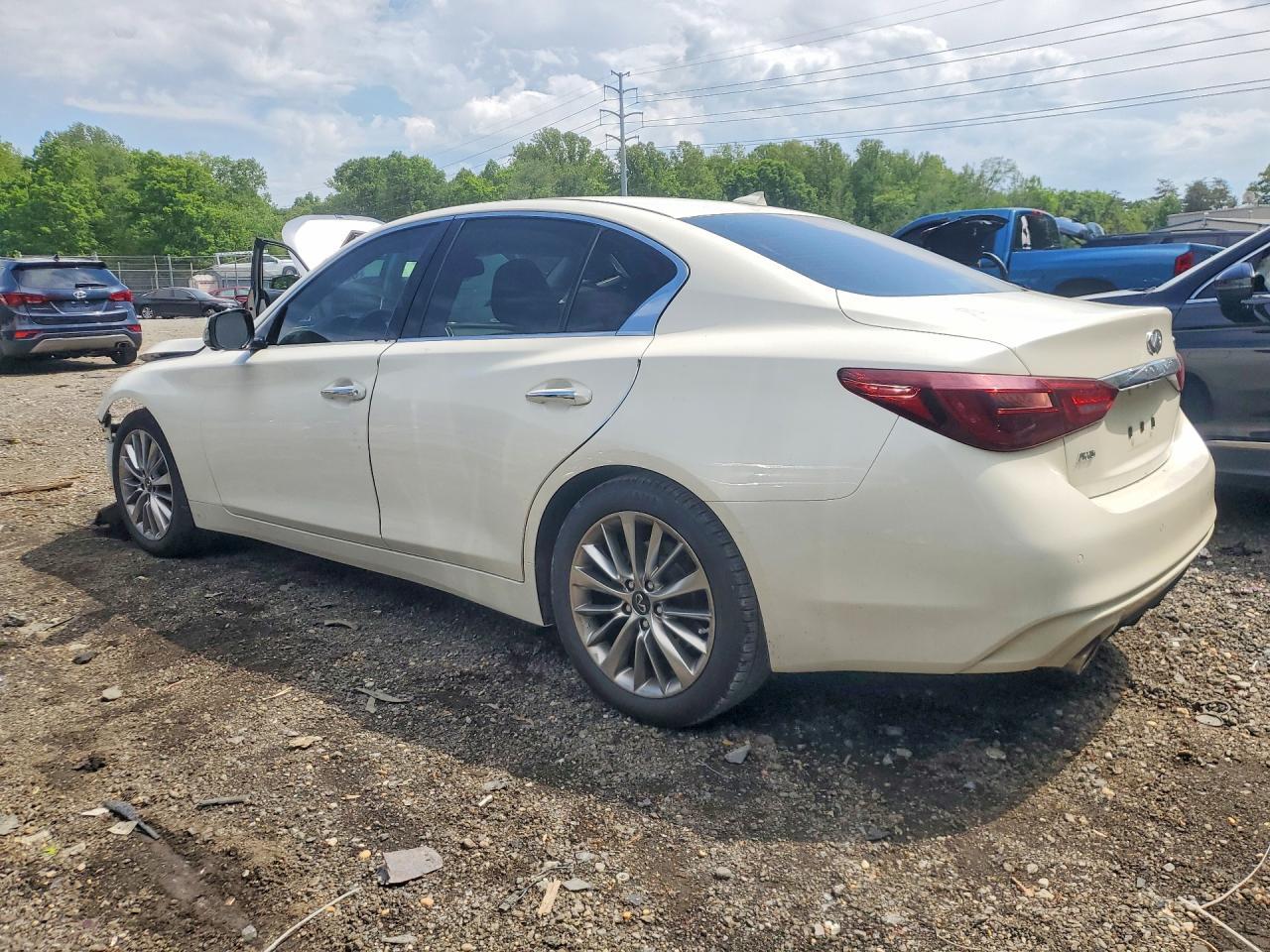 2021 Infiniti Q50 Luxe - Фото 2