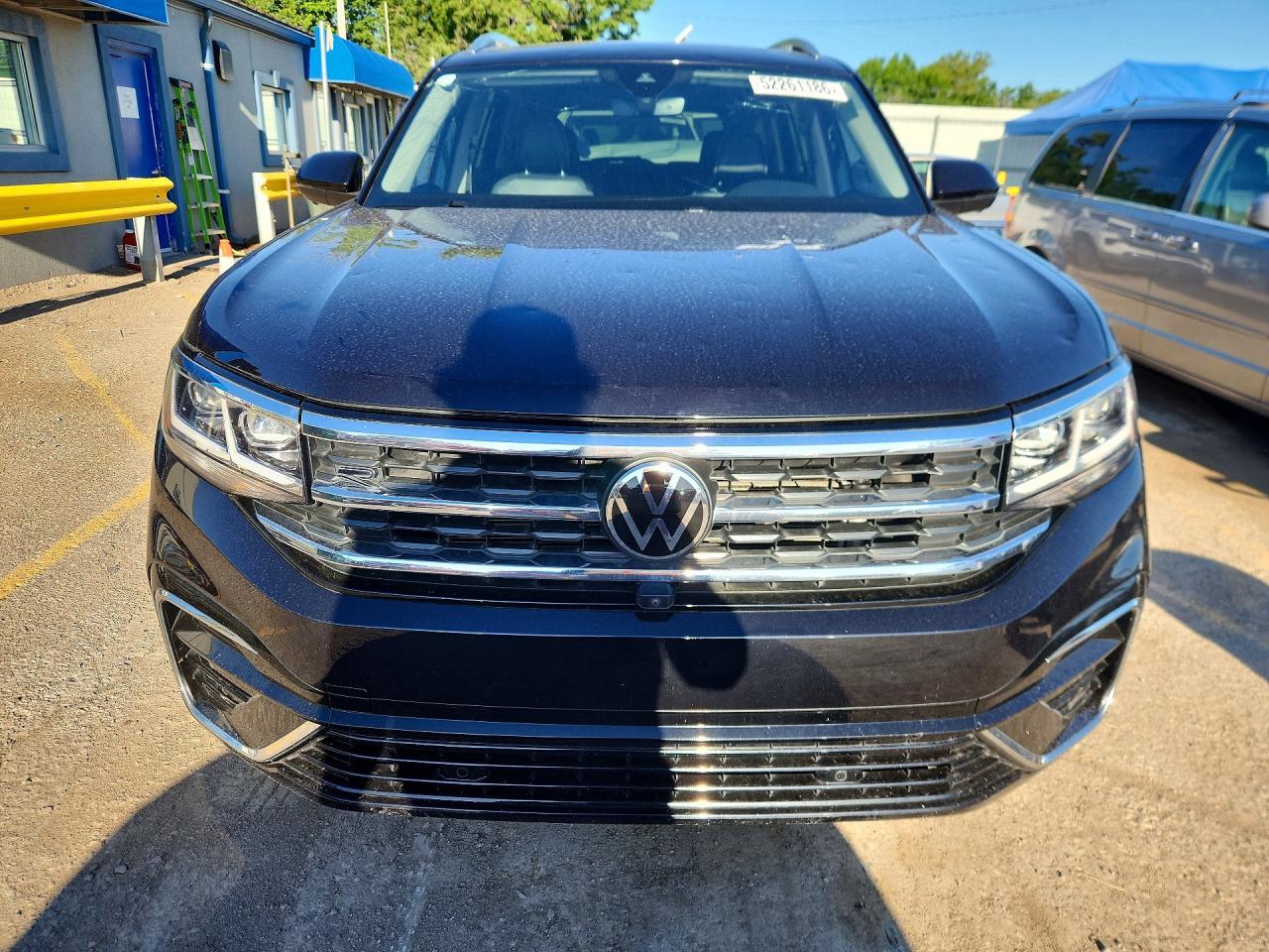 2023 Volkswagen Atlas Sel Premium R-Line - Image 5