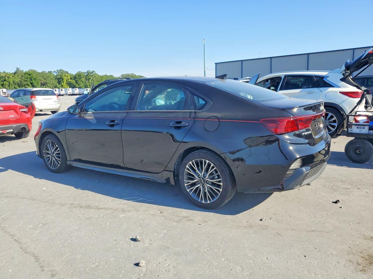 2023 Kia Forte Gt Line - Image 2