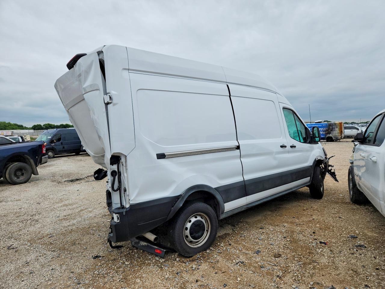 2023 Ford Transit T- - Delivery Van - Фото 3