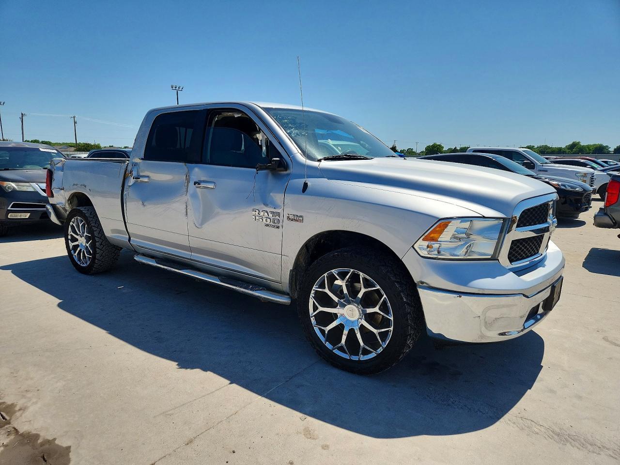 2019 Ram 1500 Classic Slt - Image 4