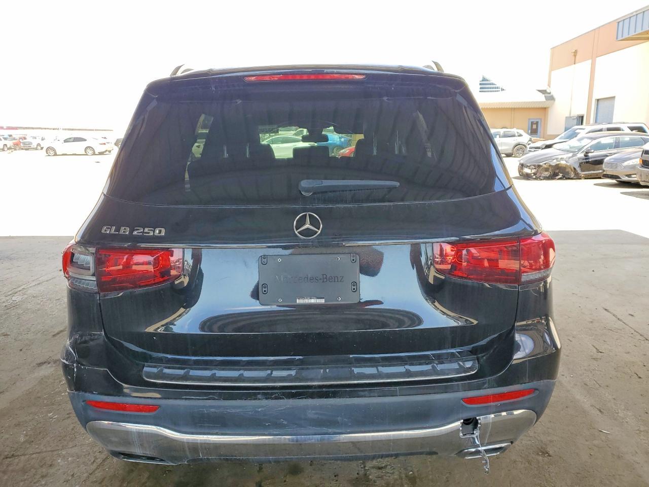 2022 Mercedes-Benz Glb 250 - Image 6