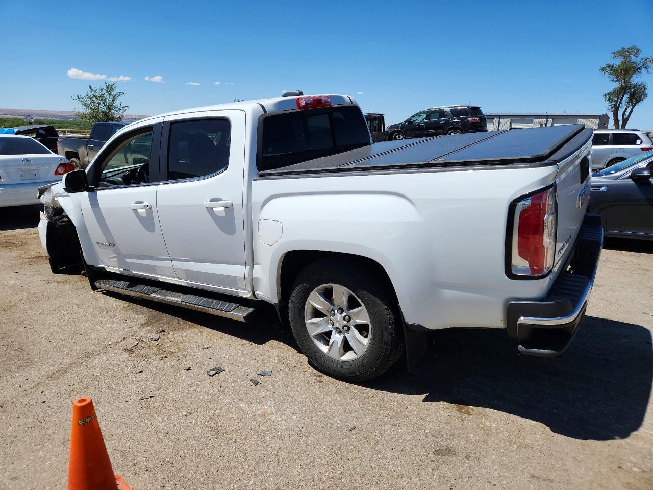 2017 GMC Canyon Sle - Image 2