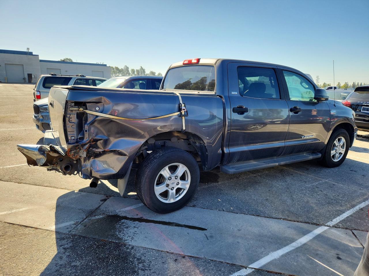 2011 Toyota Tundra - Фото 3