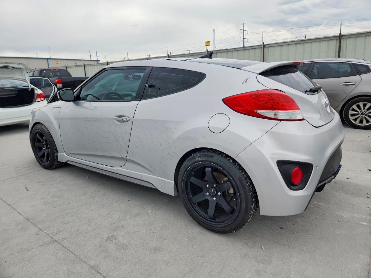 2017 Hyundai Veloster Turbo - Фото 2