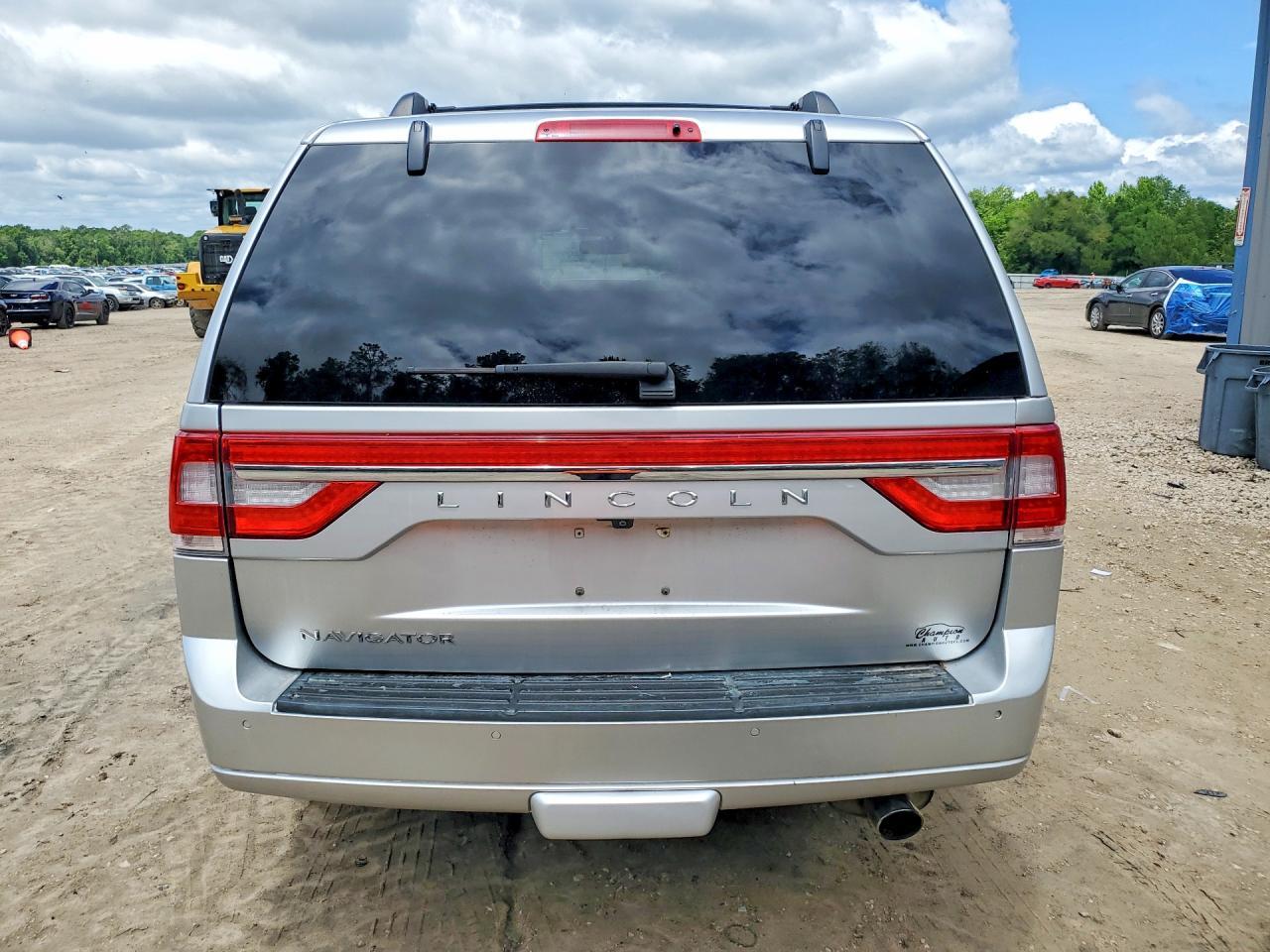 2017 Lincoln Navigator Select - Фото 6