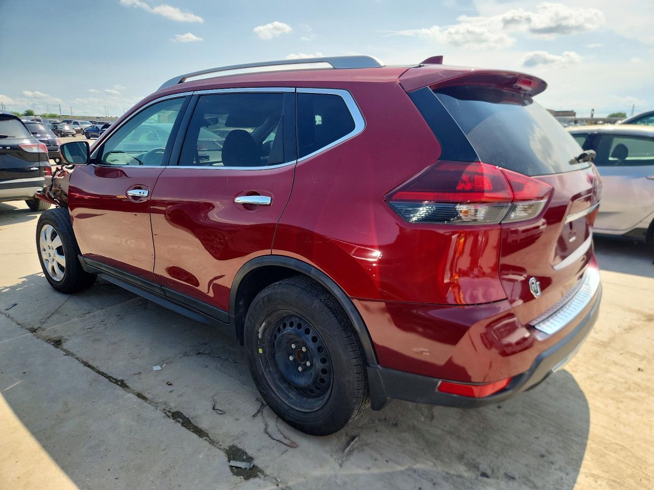 2018 Nissan Rogue Sv - Image 2