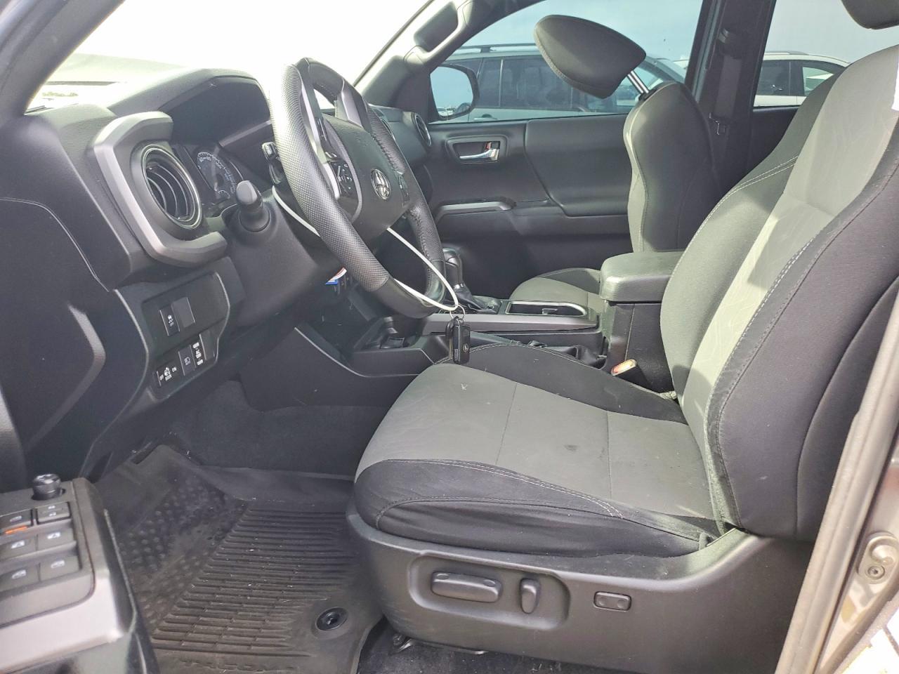 2021 Toyota Tacoma Trd Off-Road - Image 7