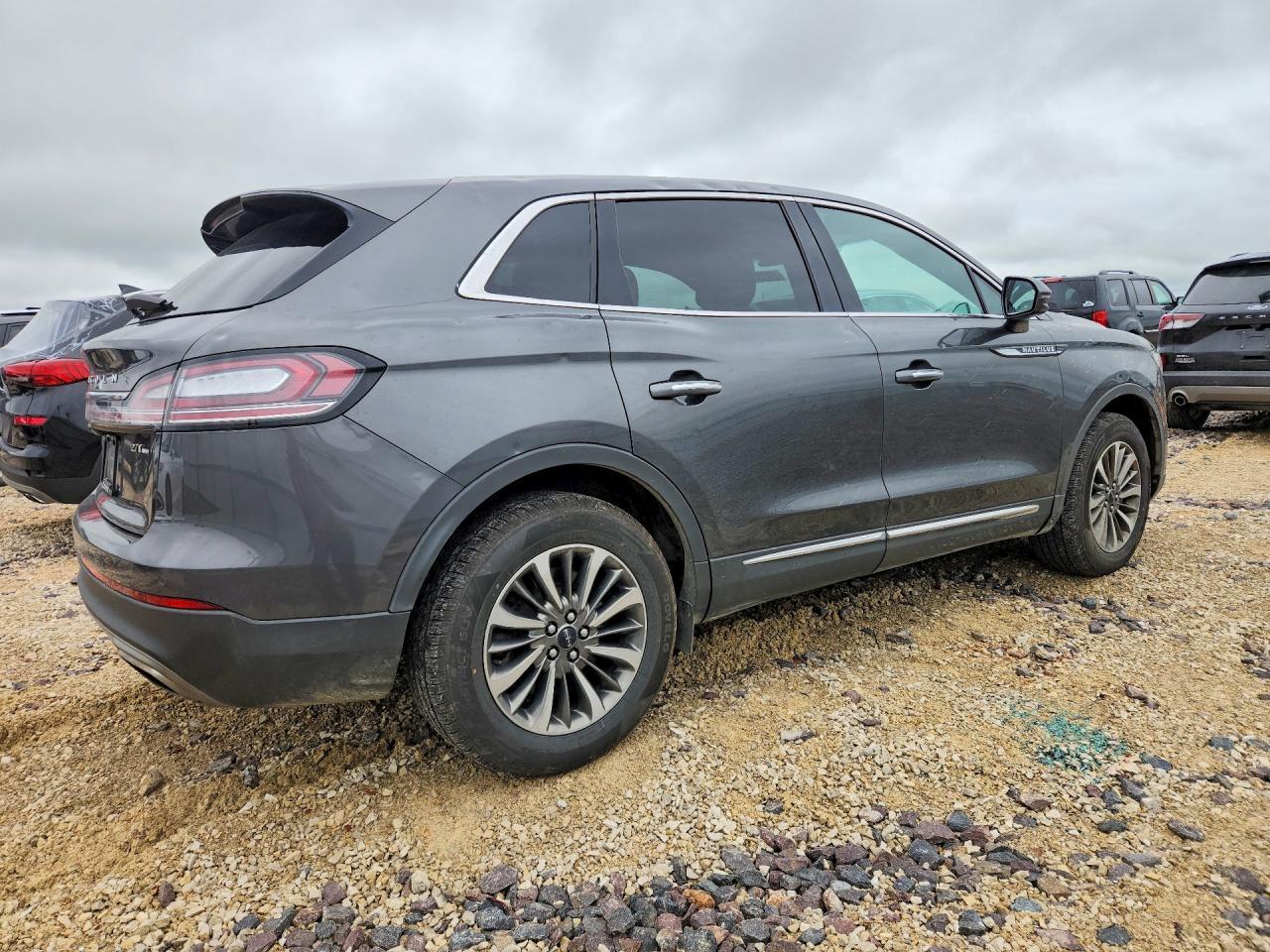 2020 Lincoln Nautilus Reserve - Image 3