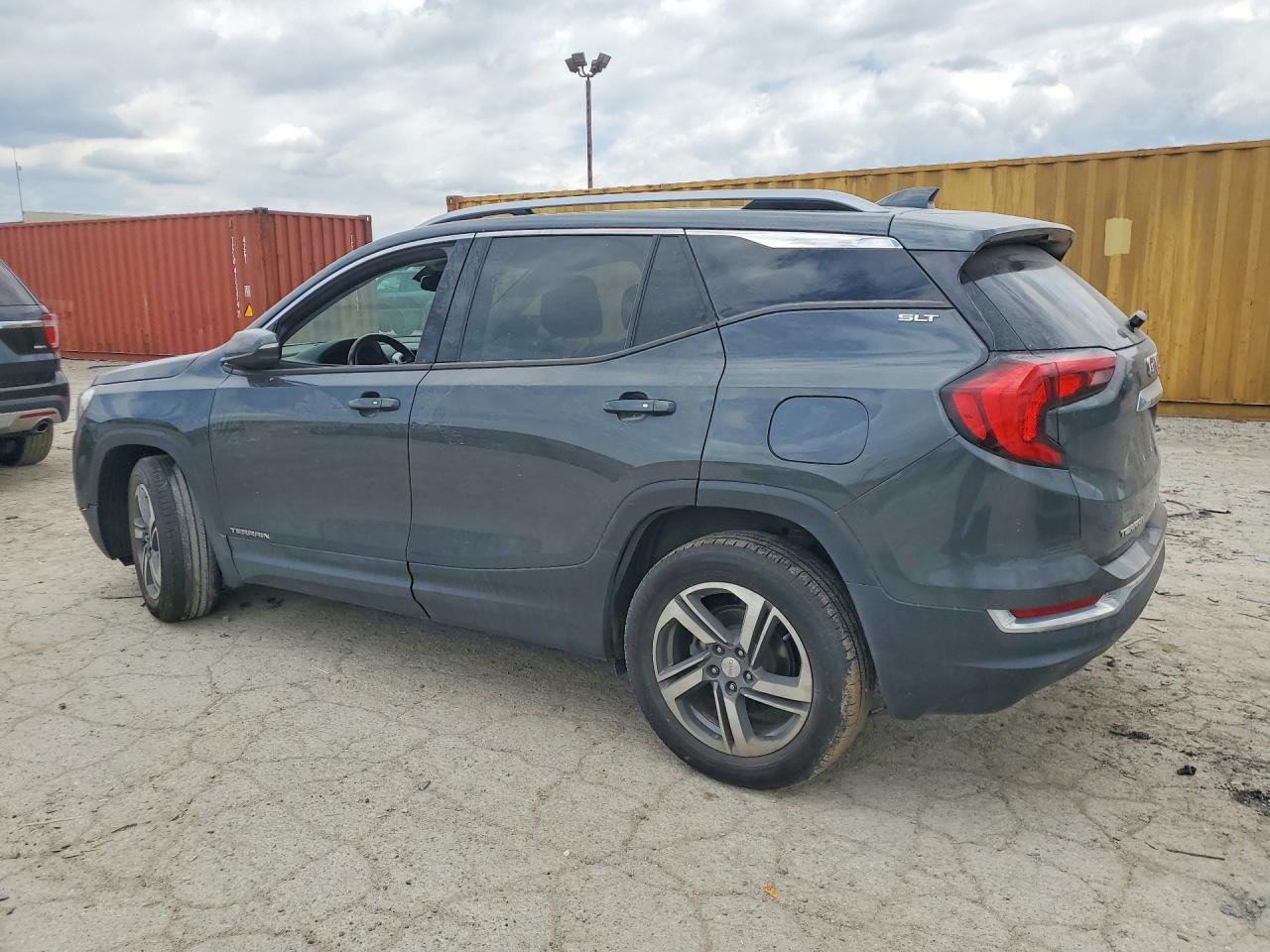 2019 GMC Terrain Slt - Image 2