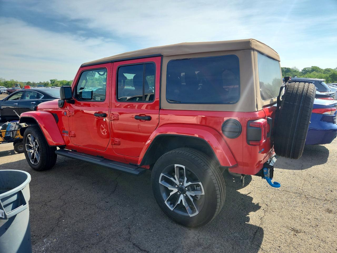 2024 Jeep Wrangler 4Xe - Фото 2