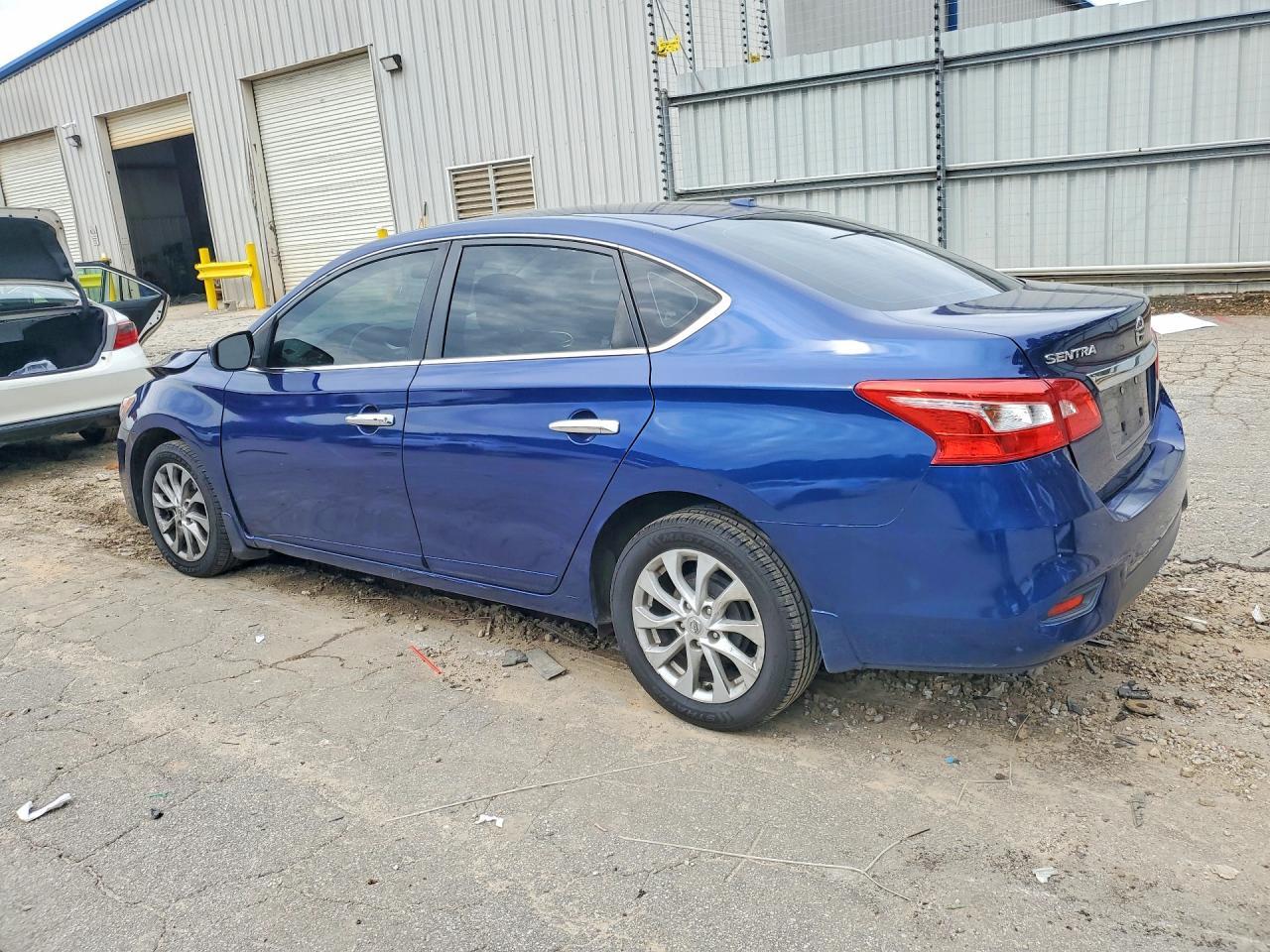 2018 Niss Sentra - Image 2