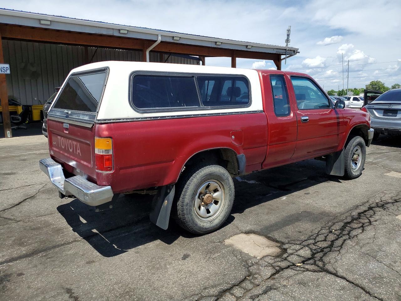 1990 Toyota Pickup Deluxe - Фото 3