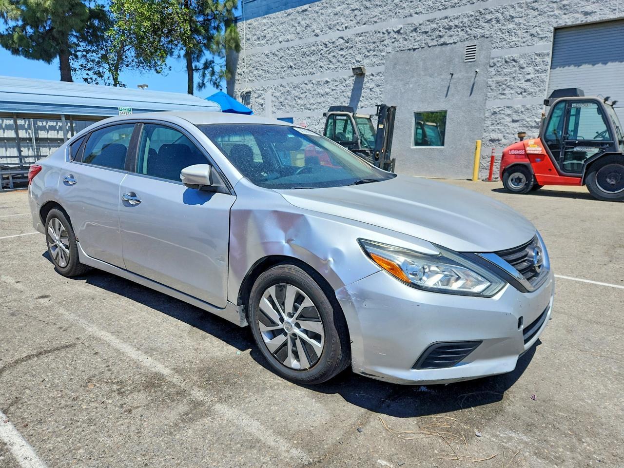 2016 Nissan Altima 2.5 S - Фото 4