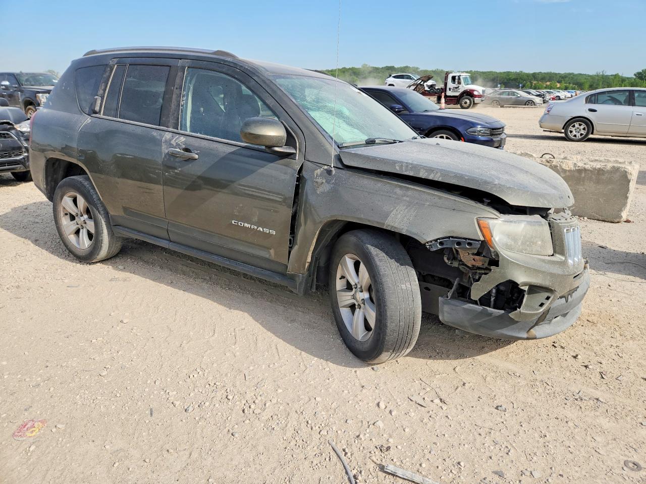 2015 Jeep Compass Latitude - Фото 4