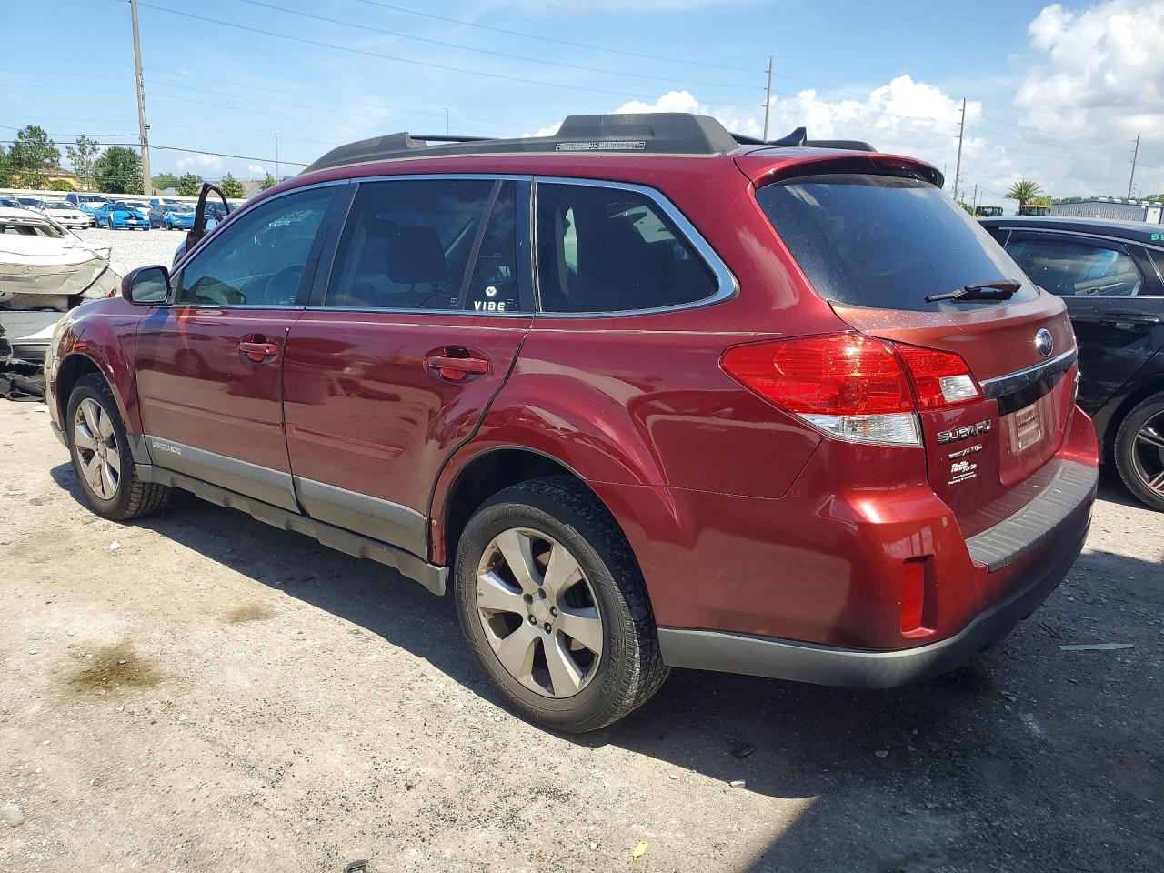 2011 Subaru Outback 2.5I Limited - Фото 2