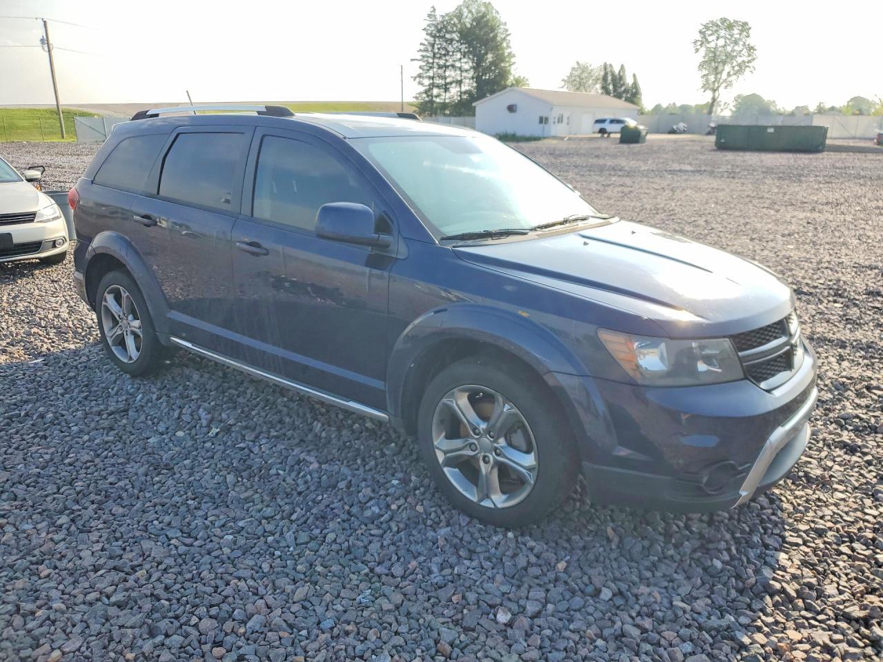 2017 Dodge Journey Crossroad - Image 4