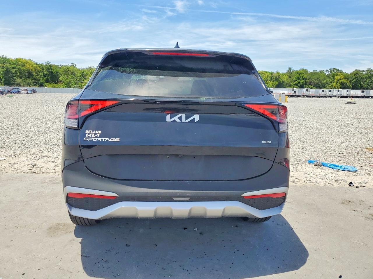 2025 Kia Sportage Ex - Image 6