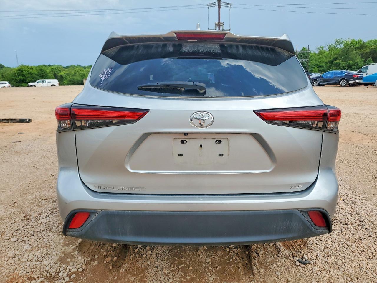 2023 Toyota Highlander Xle - Image 6